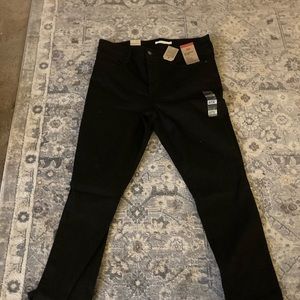 Levi’s women’s 311